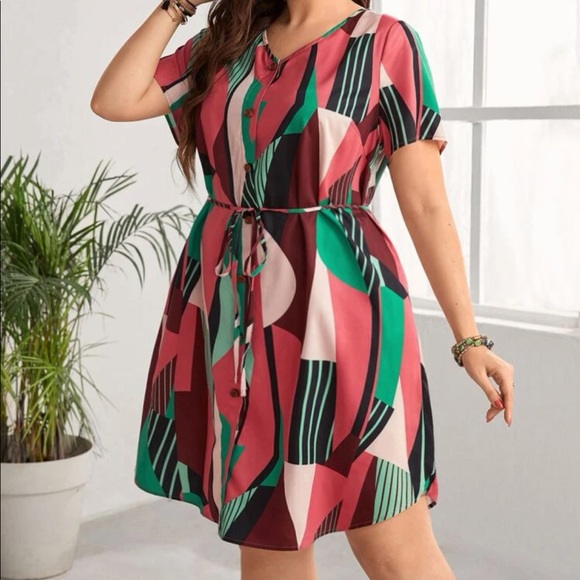 Boho Plus Size Geo Abstract Print Button through Dress - Picture 5 of 14